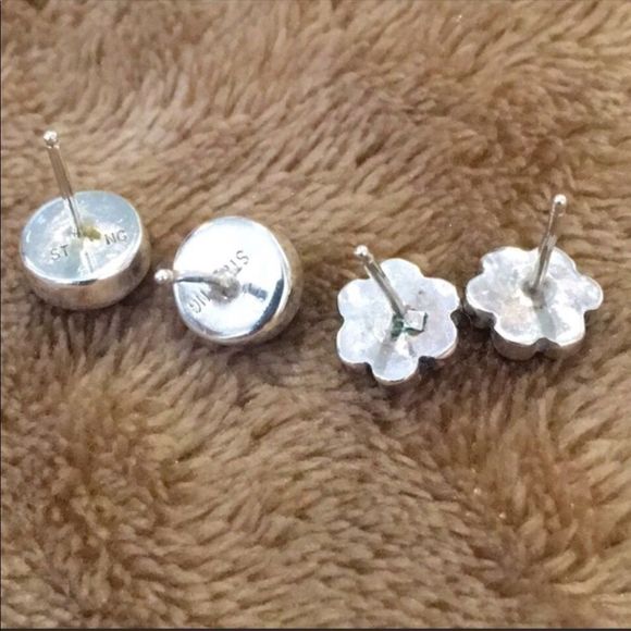 Sterling Silver Stud Bundle - Onyx Cabochon & Mother of Pearl Floral Inlay - Picture 6 of 11